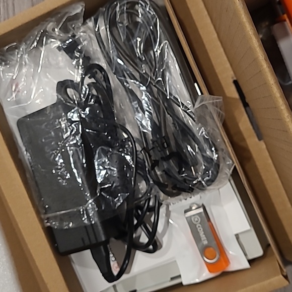 OPEN BOX (NEW) Comer Thermal shipping label printer includes Label tray - Picture 4 of 4